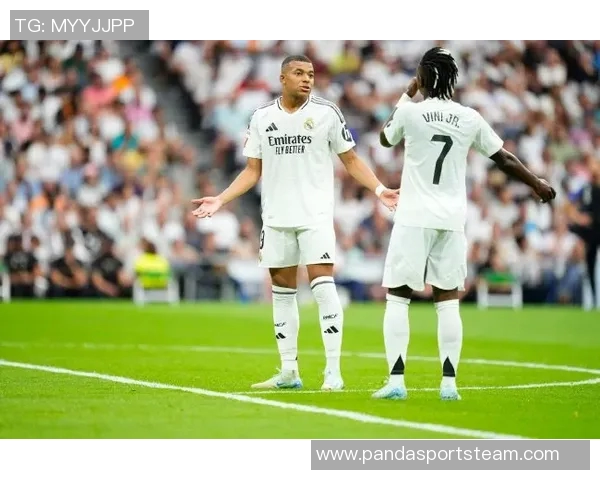 加比谈维尼修斯态度问题并称亚马尔场外成长超越场上表现